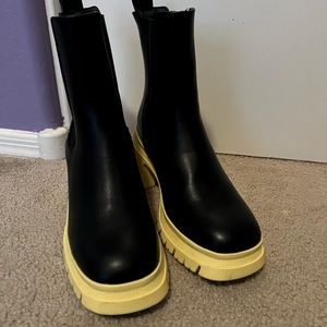 Black slip on chunky boots